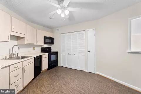 Kitchen - 205 E Joppa Rd #304, Towson, MD 21286 photo 2 of 3