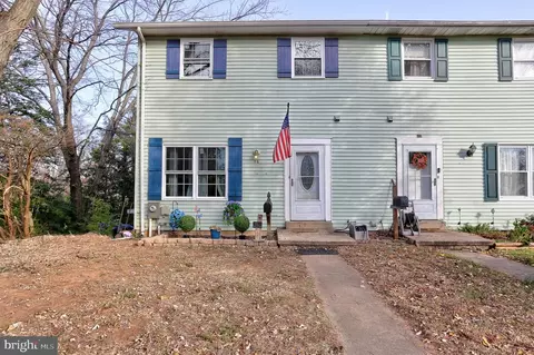 16 Shadowbrook Ct, Rosedale, MD 21237