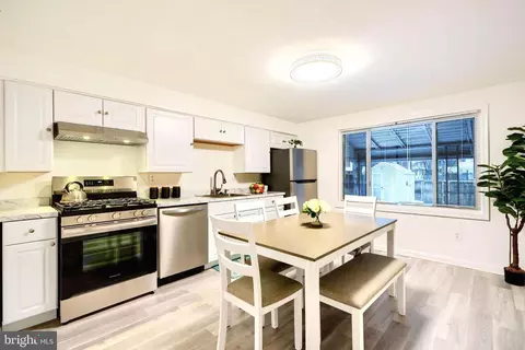 8014 Lansdale Rd, Baltimore, MD 21224