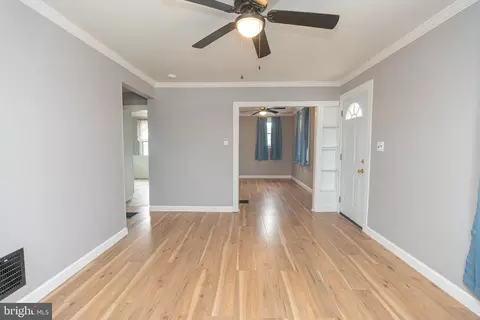 526 Bayside Dr, Dundalk, MD 21222 photo 4