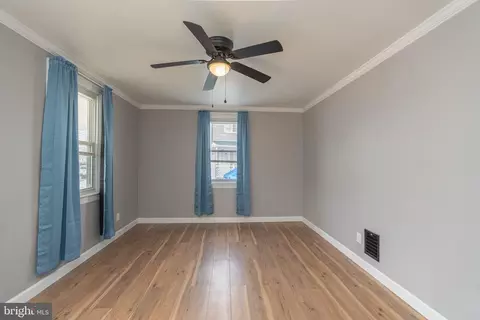 526 Bayside Dr, Dundalk, MD 21222 photo 3
