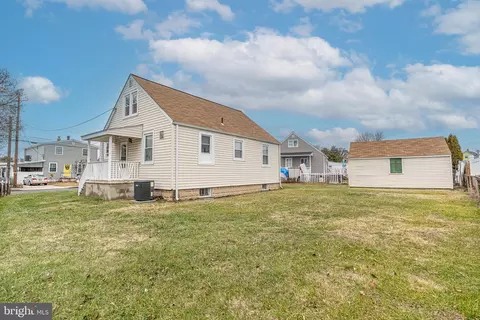 526 Bayside Dr, Dundalk, MD 21222 photo 20