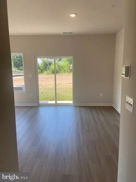 8159 Bartholomew Ct, Baltimore, MD 21206 photo 6