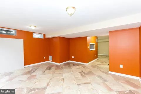 Living - 7521 Roxy Dr, Windsor Mill, MD 21244 photo 8 of 8