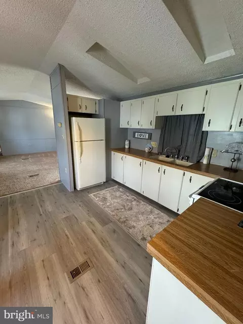 114 Cowhide Cir, Middle River, MD 21220 photo 16