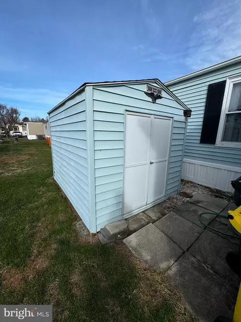 114 Cowhide Cir, Middle River, MD 21220 photo 5