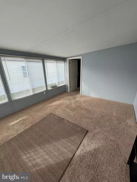 114 Cowhide Cir, Middle River, MD 21220 photo 8