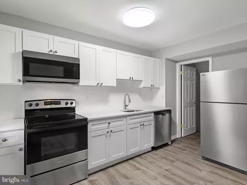 10 Colleton Ct, Nottingham, MD 21236