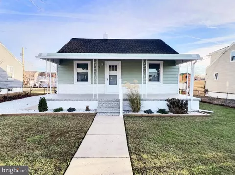 220 Parkwood Rd, Dundalk, MD 21222