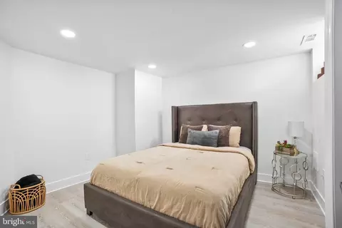 Bedroom - 5416 Whitlock Rd, Baltimore, MD 21229 photo 7 of 9