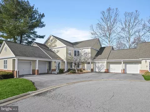 16 Thomas Craddock Ct #16, Pikesville, MD 21208