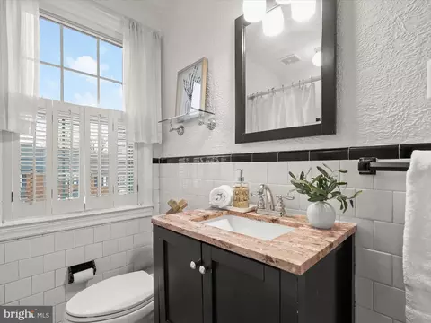 Bath - 317 Overbrook Rd, Baltimore, MD 21212 photo 1 of 4