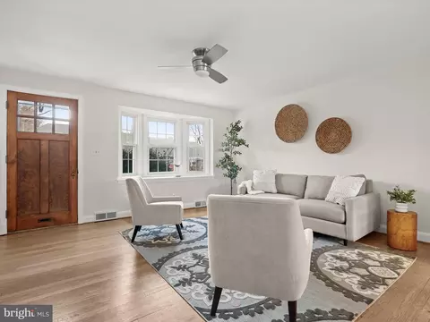Living - 317 Overbrook Rd, Baltimore, MD 21212 photo 1 of 7