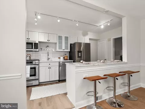 Kitchen - 317 Overbrook Rd, Baltimore, MD 21212 photo 3 of 7