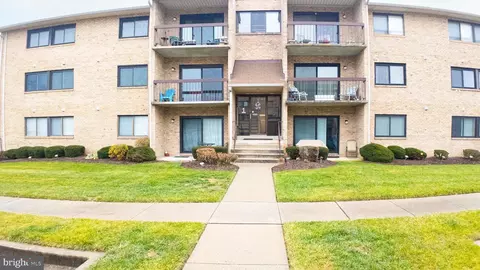 1 Summit Hill Ct #A-3, Catonsville, MD 21228