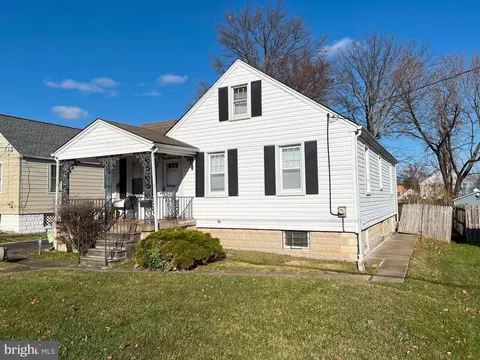 3008 Dubois Ave, Parkville, MD 21234