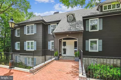 13 Devon Hill Rd #C4, Baltimore, MD 21210 photo 1