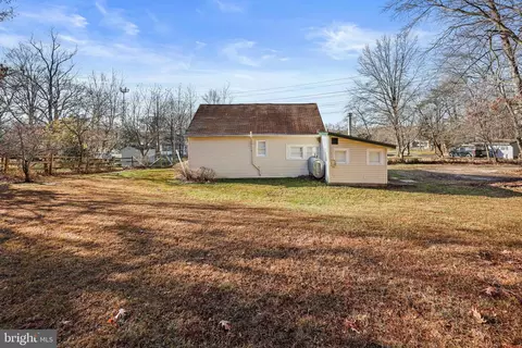 Exterior - 4432 Silver Spring Rd, Perry Hall, MD 21128 photo 4 of 4