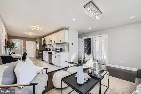 23 Ridgemoor Rd, Essex, MD 21221
