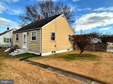 1713 Middleborough Rd, Essex, MD 21221