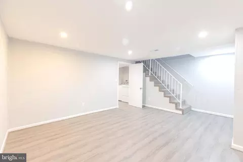 Living - 144 Stevenson Ln, Baltimore, MD 21212 photo 4 of 5