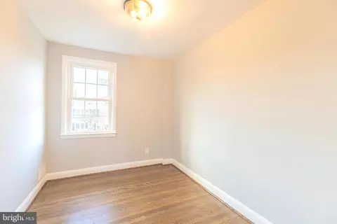 Bedroom - 144 Stevenson Ln, Baltimore, MD 21212 photo 6 of 6