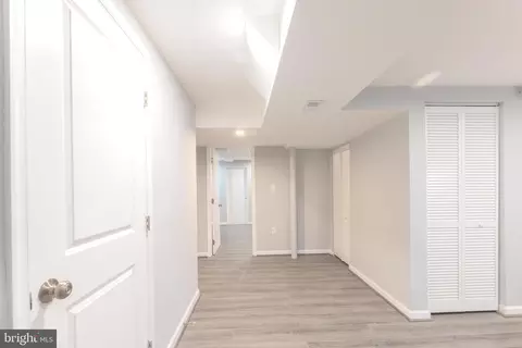 Entry Way - 144 Stevenson Ln, Baltimore, MD 21212 photo 4 of 4