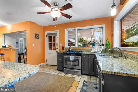 412 Range Rd, Towson, MD 21204 photo 10
