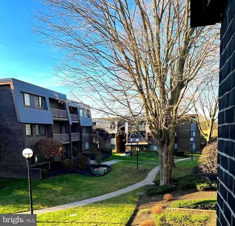 3198 Old Post Dr #3198-7, Pikesville, MD 21208