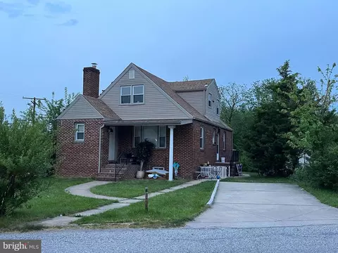 2732 Maple Ave, Parkville, MD 21234