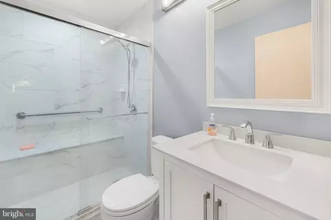 Bath - 9 A Pipe Hill Ct #9A, Baltimore, MD 21209 photo 2 of 2