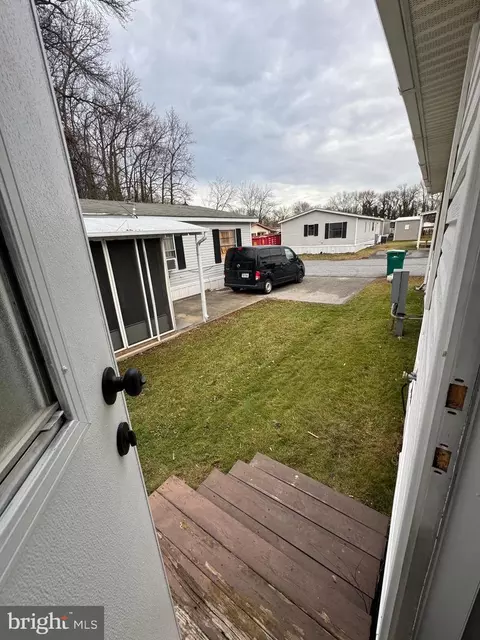 606 Tee Jay Ln, Dundalk, MD 21222 photo 27