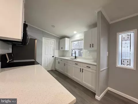 606 Tee Jay Ln, Dundalk, MD 21222 photo 9