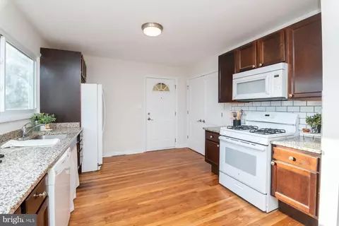 7906 Bon Air Rd, Parkville, MD 21234