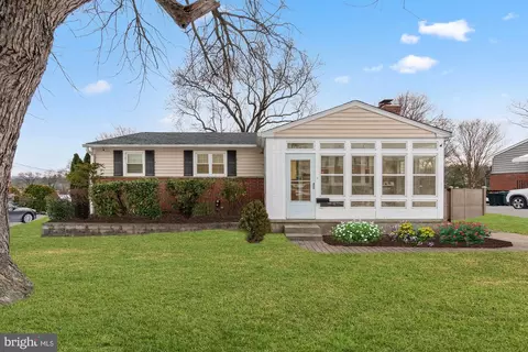 142 Hollow Brook Rd, Lutherville Timonium, MD 21093