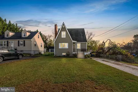 9615 Dixon Ave, Parkville, MD 21234