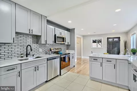 709 Fuselage Ave, Middle River, MD 21220 photo 13