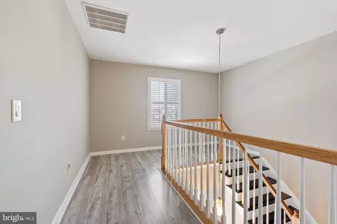 Entry Way - 7405 Plainview, Rosedale, MD 21237 photo 4 of 5