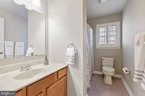 Bath - 7405 Plainview, Rosedale, MD 21237 photo 2 of 2