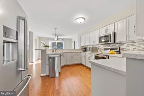 Kitchen - 7405 Plainview, Rosedale, MD 21237 photo 2 of 4