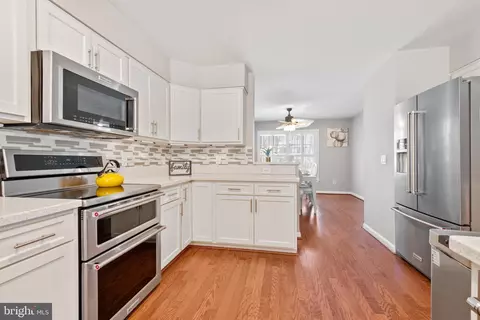Kitchen - 7405 Plainview, Rosedale, MD 21237 photo 4 of 4