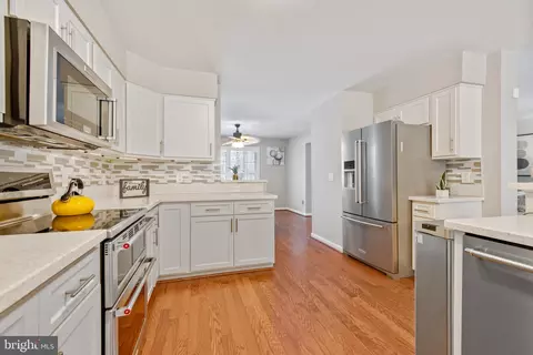 Kitchen - 7405 Plainview, Rosedale, MD 21237 photo 3 of 4