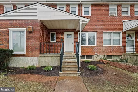Exterior - 4353 Crest Heights Rd, Baltimore, MD 21215 photo 2 of 3