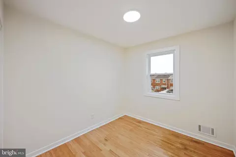 Bedroom - 4353 Crest Heights Rd, Baltimore, MD 21215 photo 6 of 7