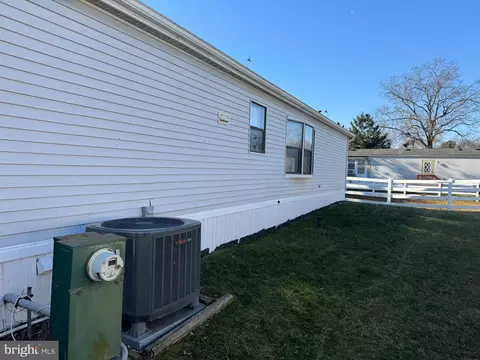 100 Roundup Rd, Middle River, MD 21220 photo 24