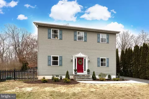 2726 Paper Mill Rd, Phoenix, MD 21131
