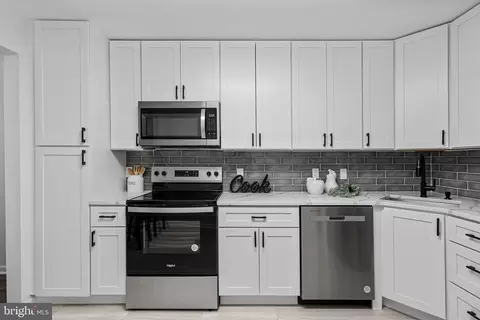 2147 A Woodbox Ln #2147A, Baltimore, MD 21209 photo 17