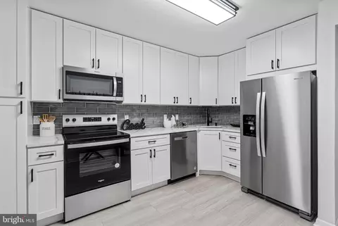 2147 A Woodbox Ln #2147A, Baltimore, MD 21209 photo 16