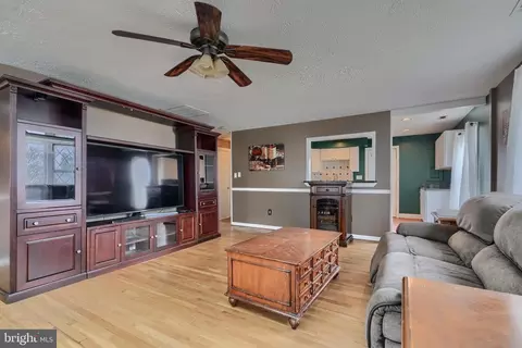 1309 3rd Rd, Middle River, MD 21220 photo 14