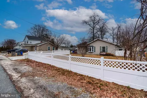 1309 3rd Rd, Middle River, MD 21220 photo 2